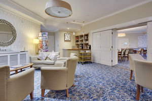 Communal Lounge- click for photo gallery